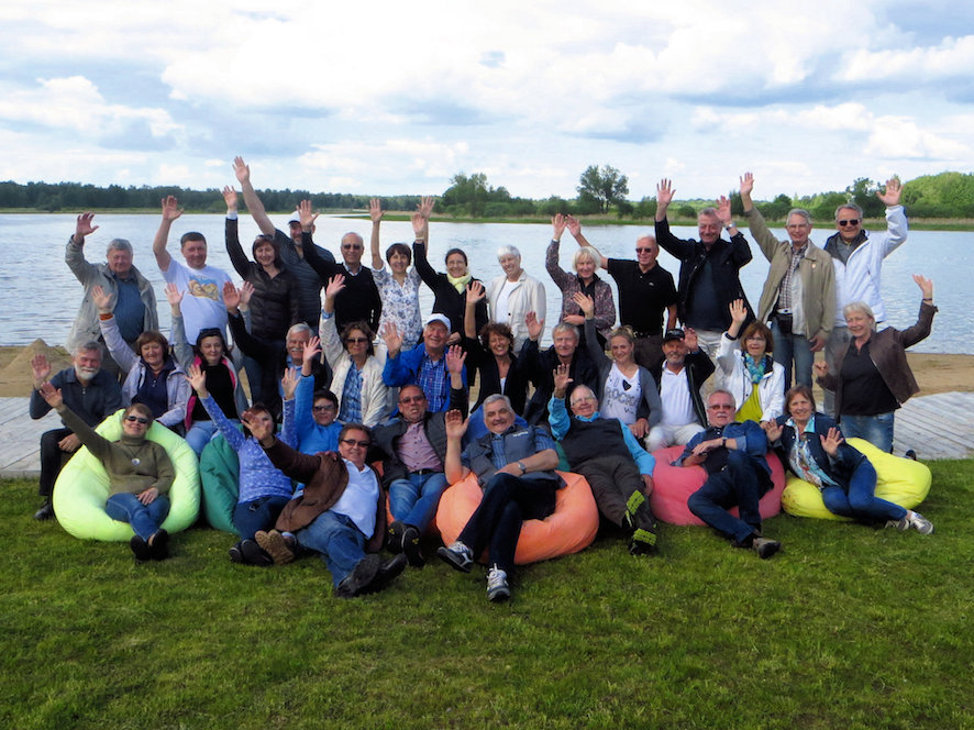 Mit unseren Freunden beim Picknick an der Wolga